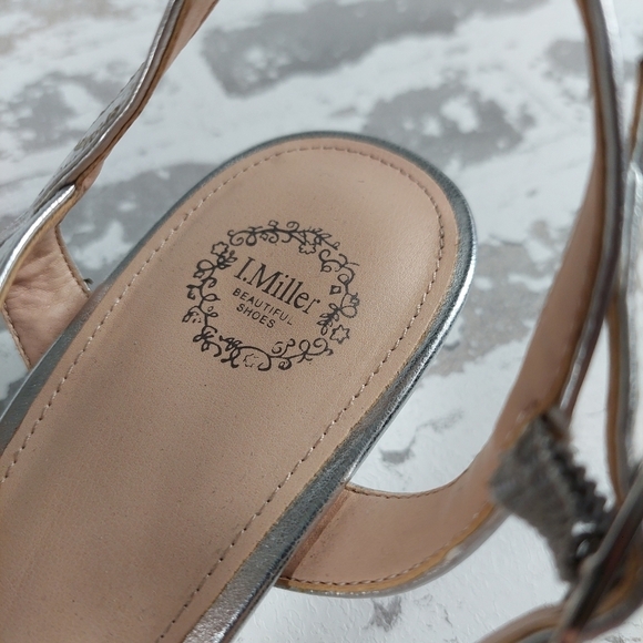 I. Miller Women's Silver Glitter Strappy Wedge Comfort Sandals V302 - Picture 7 of 9